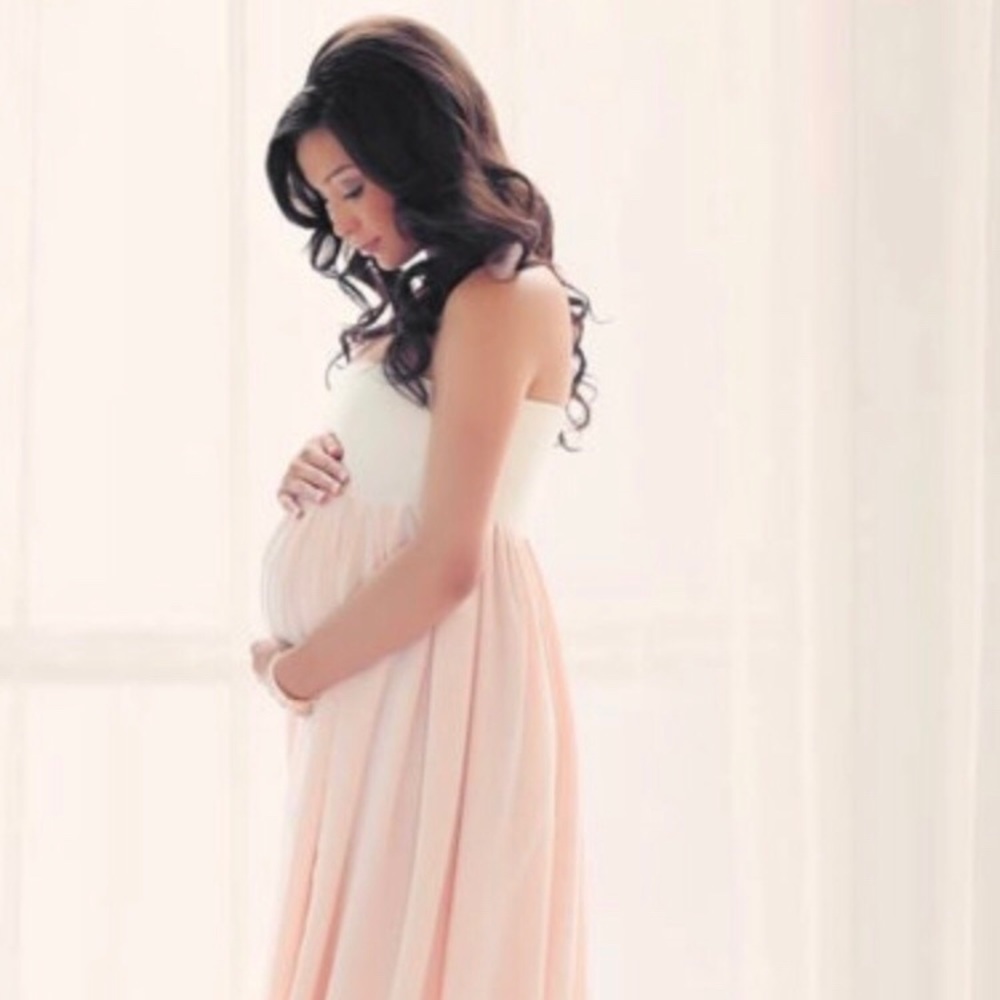 Maternity gown: brand new!